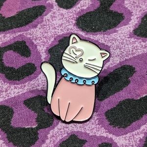 😻 Taylor Swift - Lover Cat - Enamel Pin